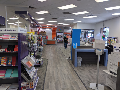 Print Shop «FedEx Office Print & Ship Center», reviews and photos, 3535 Hazelton Rd, Edina, MN 55435, USA