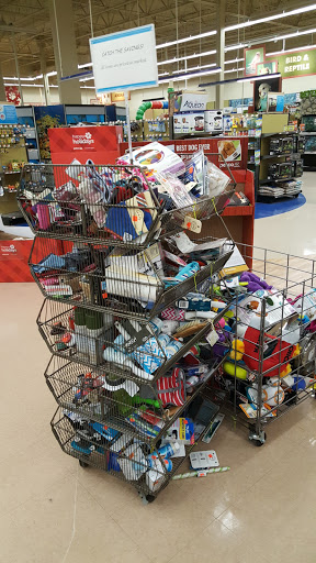 Pet Supply Store «Petco Animal Supplies», reviews and photos, 141 Tuckahoe Rd #130, Sewell, NJ 08080, USA