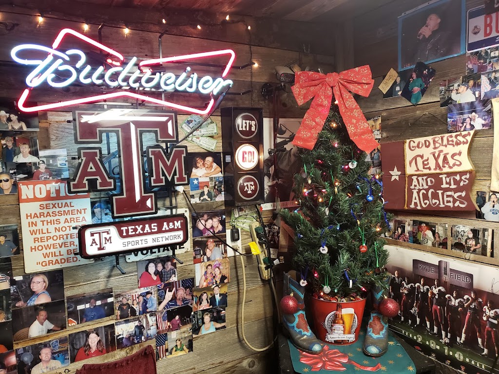 Benchley Country Store & Grill 77807