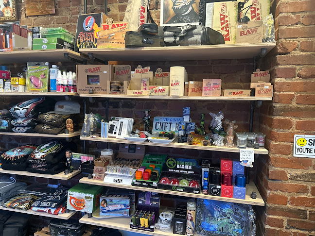 New Leaf Smoke Shop i71 Dispensary - Store