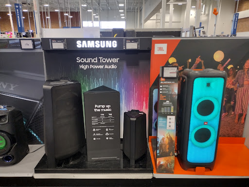 Electronics Store «Best Buy», reviews and photos, 2358 Harlem Ave, North Riverside, IL 60546, USA