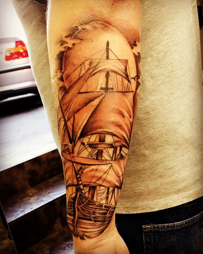 Tattoo Shop «Glendale Ink Tattoo Shop», reviews and photos, 6310 San Fernando Rd, Glendale, CA 91201, USA