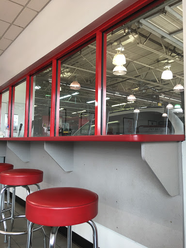 Tire Shop «Discount Tire Store - Livonia, MI», reviews and photos, 18975 Middlebelt Rd, Livonia, MI 48152, USA