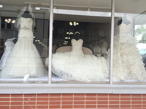 Bridal Shop «Wedding Gallery - Frenchtown», reviews and photos, 801 N 2nd St, St Charles, MO 63301, USA