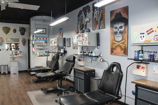 Tattoo Shop «Twisted Tattoo & Body Piercing», reviews and photos, 4168 N Elston Ave, Chicago, IL 60618, USA