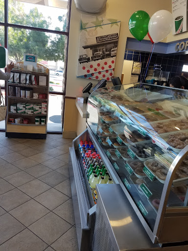 Bakery «Krispy Kreme Doughnuts», reviews and photos, 2251 Claribel Rd, Riverbank, CA 95367, USA
