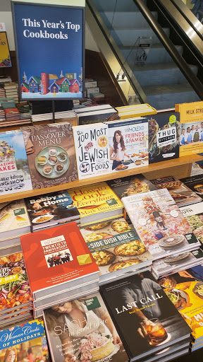 Book Store «Barnes & Noble», reviews and photos, 2051 N Federal Hwy, Fort Lauderdale, FL 33305, USA