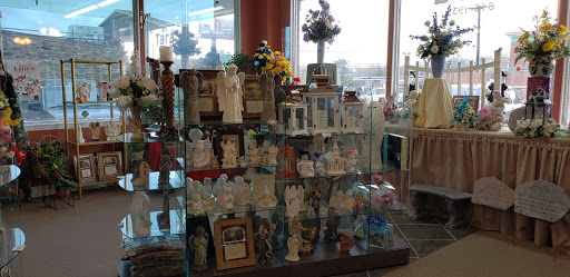 Gift Basket Store «FLOWERS BY TARA AND JEWELRY WORLD», reviews and photos, 2087 Wilma Rudolph Blvd, Clarksville, TN 37040, USA