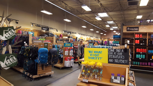Camping Store «REI», reviews and photos, 710 S Rampart Blvd, Las Vegas, NV 89145, USA