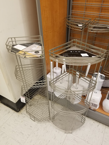 Shopping Mall «Fairfield Shopping Center», reviews and photos, 5322 Lord Dunmore Ct, Virginia Beach, VA 23464, USA