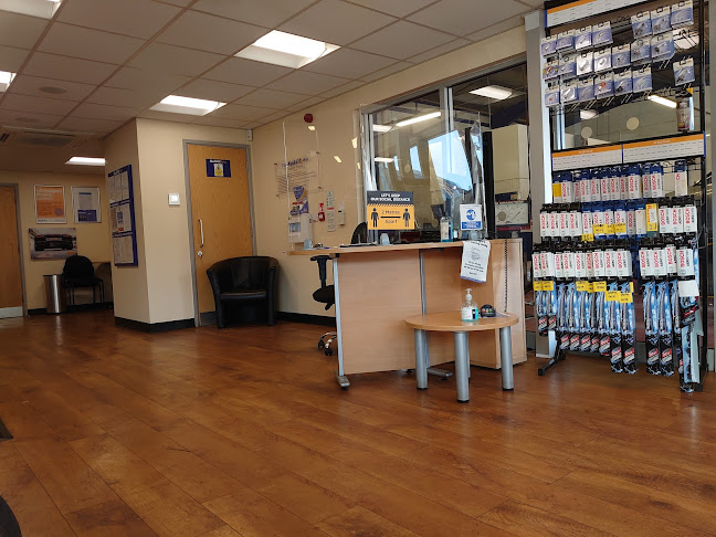Comments and reviews of Kwik Fit Plus - Hanley