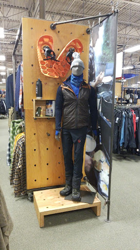 Camping Store «REI», reviews and photos, 5375 S Wadsworth Blvd, Lakewood, CO 80123, USA