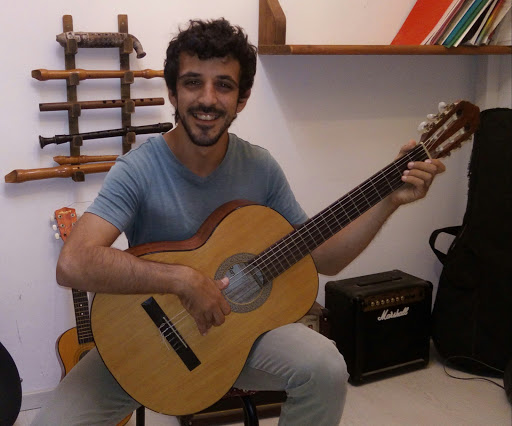 מורה לגיטרה- יואב לוי