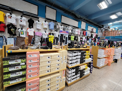 Clothing Store «V.I.M.», reviews and photos, 863 Broad St, Newark, NJ 07102, USA