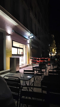 Atmosphère du Restaurant américain Holymelt - Burger & Coffee à Marseille - n°2