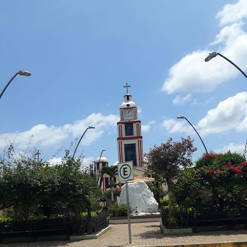 Opiniones de Iglesia Católica de Piedra Blanca - Virgen de los Remedios en Portovelo - Iglesia