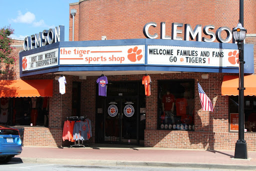 Sportswear Store «Tiger Sports Shop (Downtown)», reviews and photos, 364 College Ave, Clemson, SC 29631, USA