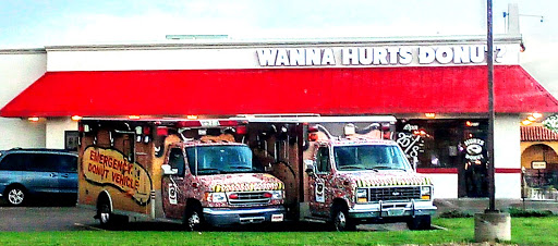 Donut Shop «Hurts Donut», reviews and photos, 7010 W 21st St, Wichita, KS 67205, USA