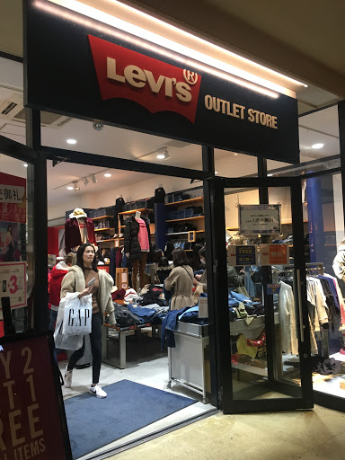 Levi's