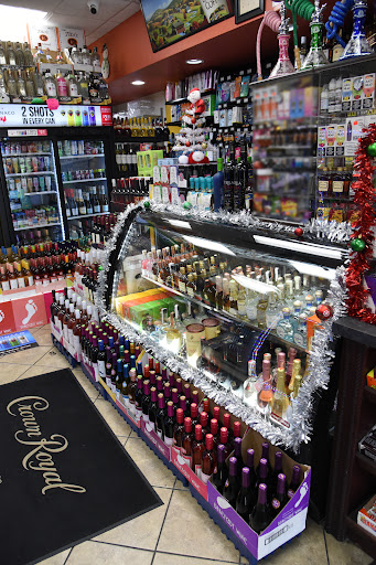 Convenience Store «McCormick Market», reviews and photos, 80 E Cermak Rd C, Chicago, IL 60616, USA