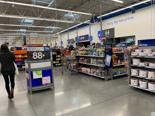 Discount Store «Walmart», reviews and photos, 6501 Veterans Memorial Pkwy, Crestwood, KY 40014, USA