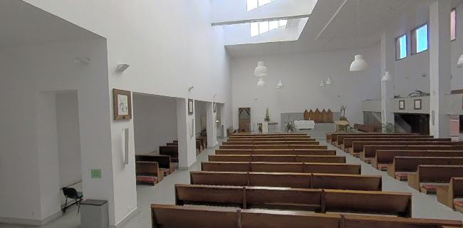 Igreja Paroquial de Santa Joana Princesa - Igreja