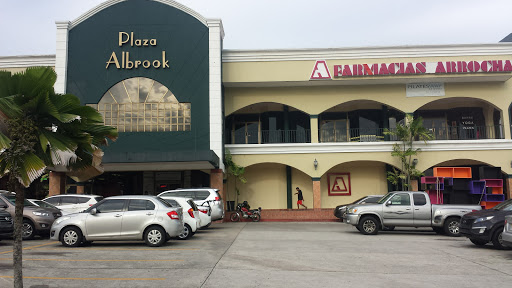 Farmacia Arrocha | Plaza Albrook