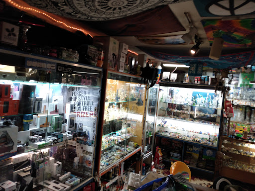 Tobacco Shop «Sunshine Daydream», reviews and photos, 2941 Boston Post Rd, Guilford, CT 06437, USA