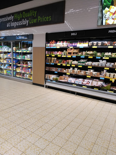 Supermarket «ALDI», reviews and photos, 3831 E Main St, Whitehall, OH 43213, USA