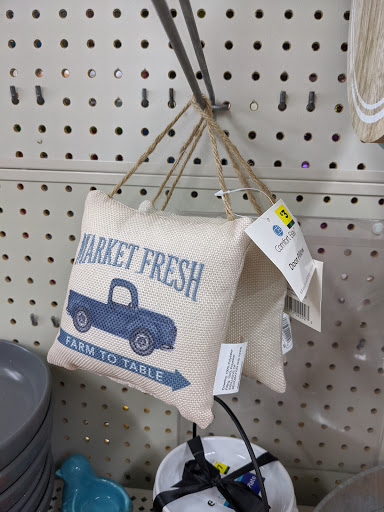 Discount Store «Dollar General», reviews and photos, 9090 Bonita Beach Rd SE, Bonita Springs, FL 34135, USA