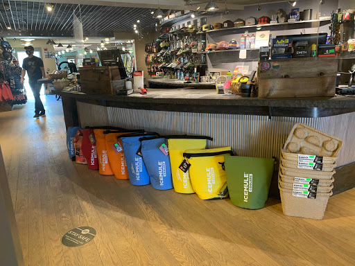 Ski Rental Service «Pinnacle Ski And Sports», reviews and photos, 3391 Mountain Rd, Stowe, VT 05672, USA