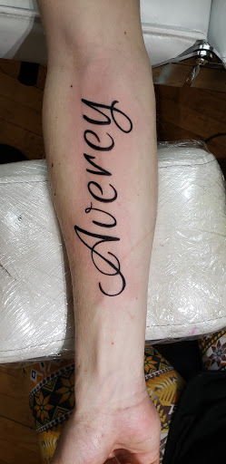 Tattoo Shop «Inkfected Tattoos LLC», reviews and photos, 3740 Glenmore Ave, Cincinnati, OH 45211, USA