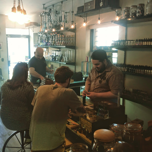 Vaporizer Store «Master Piece Vape & Smoke Shop», reviews and photos, 130 India St, Brooklyn, NY 11222, USA