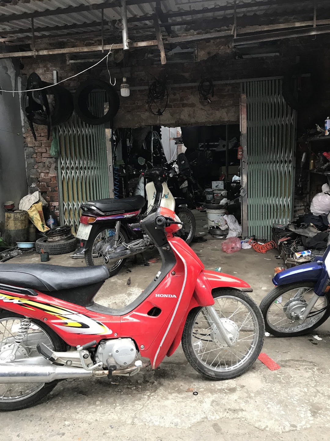 Cửa hàng sửa xe máy Trung Nhung