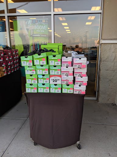 Shoe Store «Shoe Carnival», reviews and photos, 354C Cox Creek Pkwy, Florence, AL 35630, USA