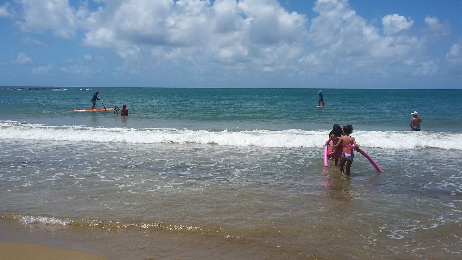 Photo of Playa Los Limones with partly clean level of cleanliness