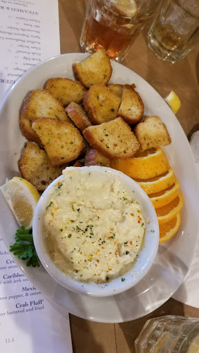 Shopping Mall «Ravenwood Shopping Center», reviews and photos, 910 Taylor Ave, Towson, MD 21286, USA