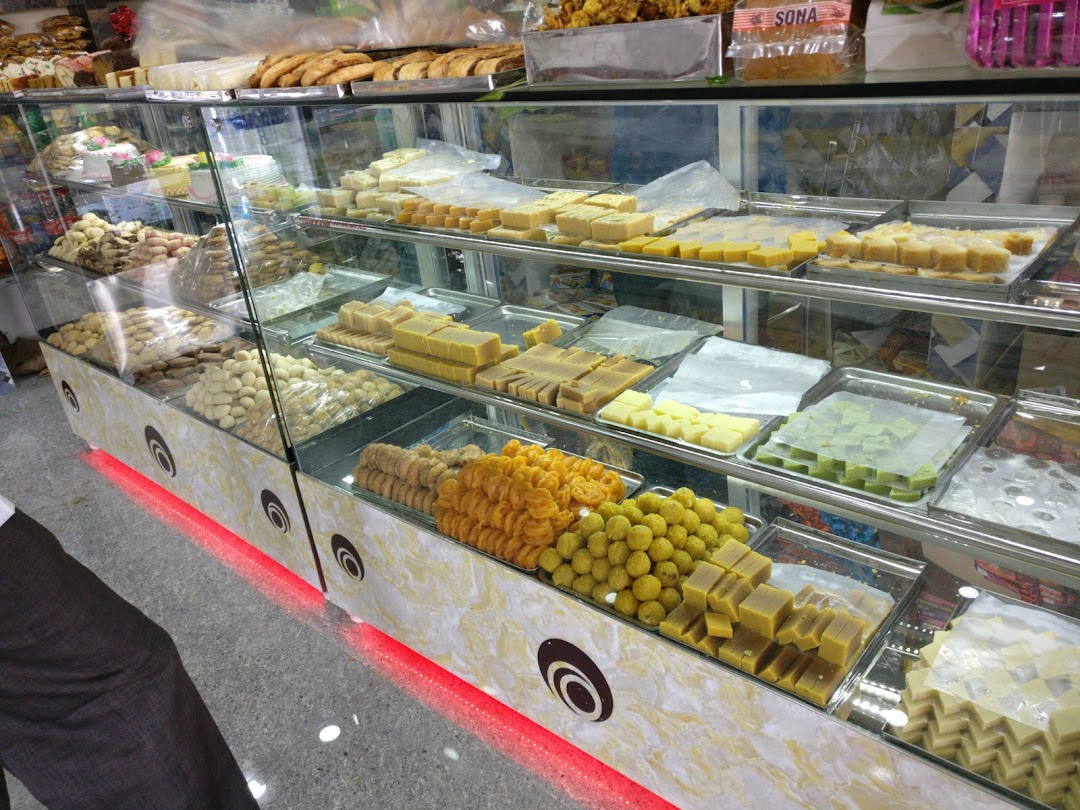 Sri Kandeeswara Iyengar Bakery