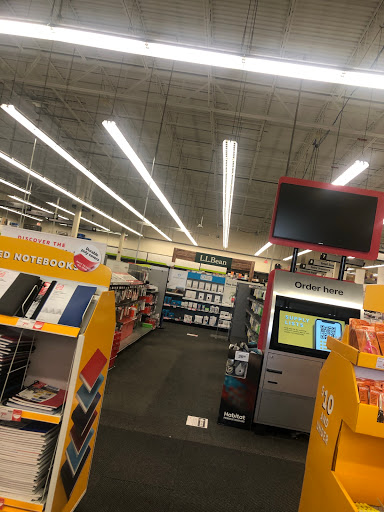 Office Supply Store «Staples», reviews and photos, 1075 N Main St, Warrington, PA 18976, USA