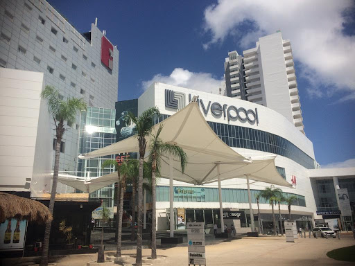 Famous shops in Cancun