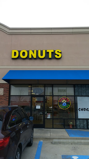 Donut Shop «Mayhill Donuts», reviews and photos, 3606 S Interstate 35 E, Denton, TX 76210, USA