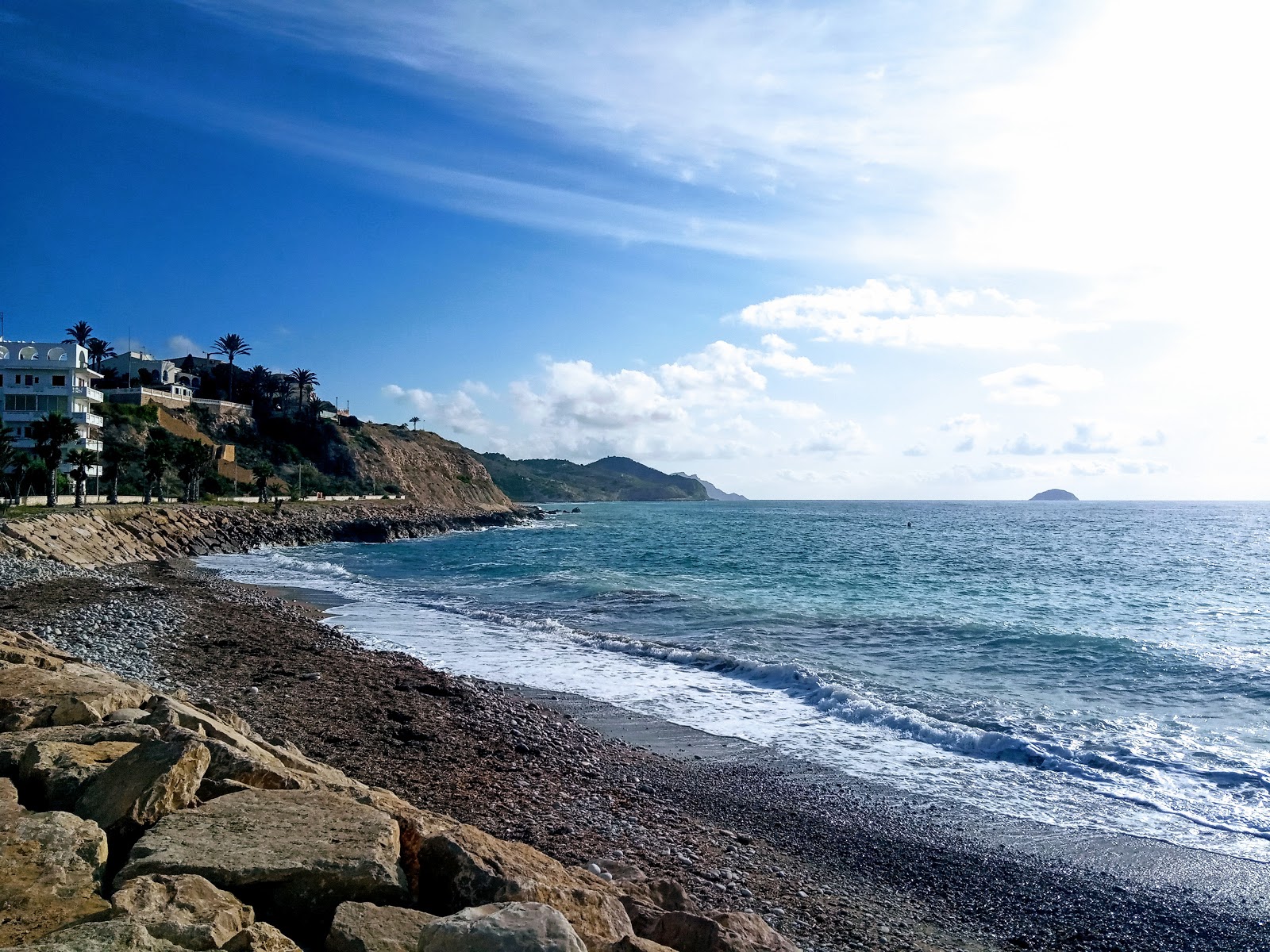 Platja dels Estudiantes'in fotoğrafı ve yerleşim
