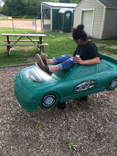 Park «Collins Street Playground», reviews and photos, 37 Collins Ave, Amesbury, MA 01913, USA