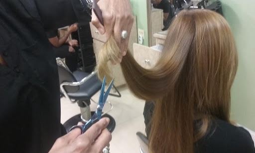 Beauty Salon «House of Hair Salon & Spa», reviews and photos, 615 Washington Ave, Brooklyn, NY 11238, USA