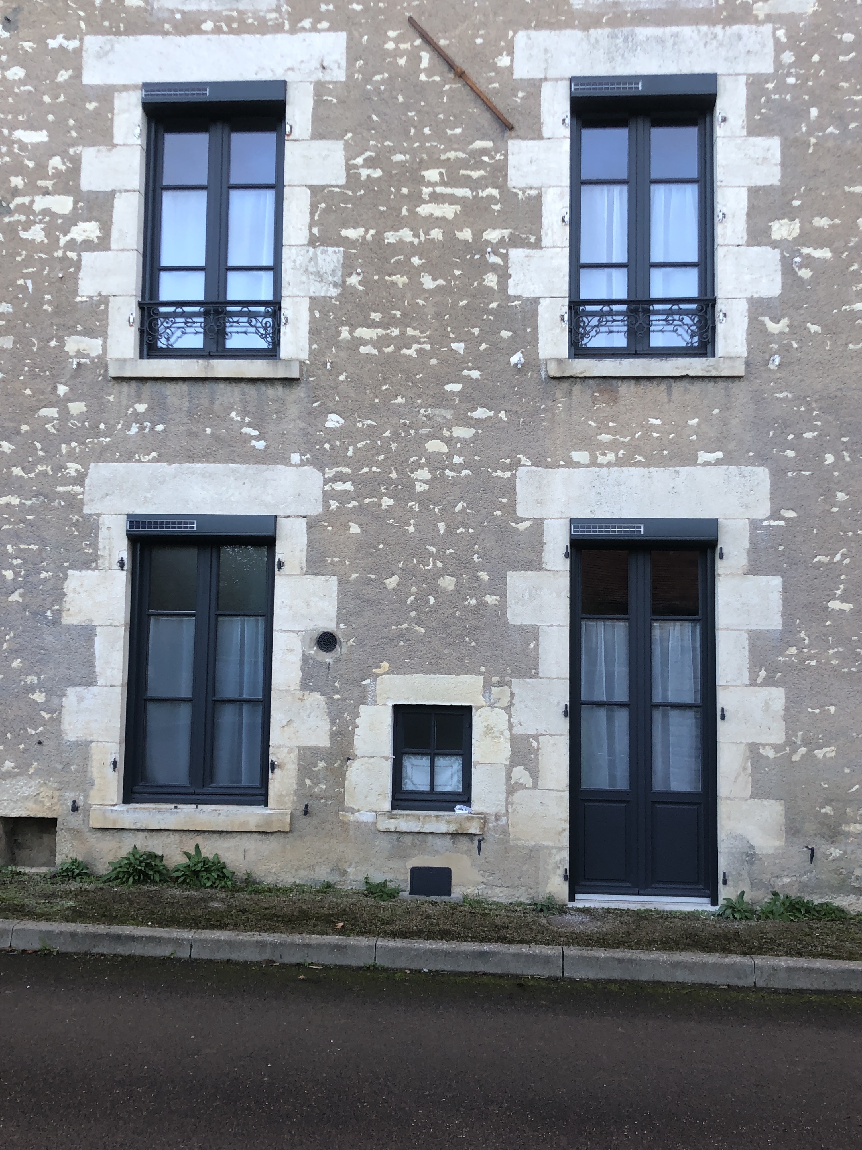 Photo n° 1 de l'avis de y.a fait le 23/01/2023 à 20:09