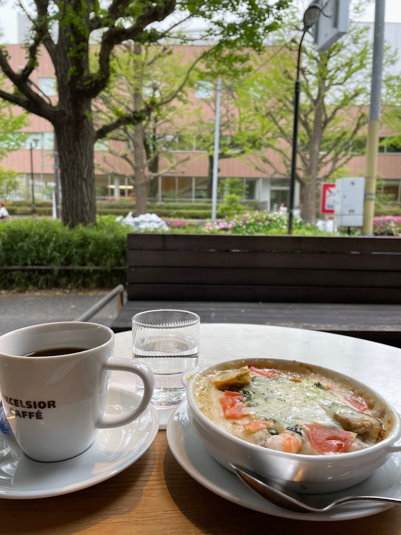 エクセルシオール カフェ バリスタ 千駄ヶ谷駅前店