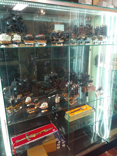 Outdoor Sports Store «Bear Mountain Outfitters Manly Toys And Hobbies», reviews and photos, 35 Hypolita St #105, St Augustine, FL 32084, USA