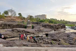 Tapovan Caves and Hills image