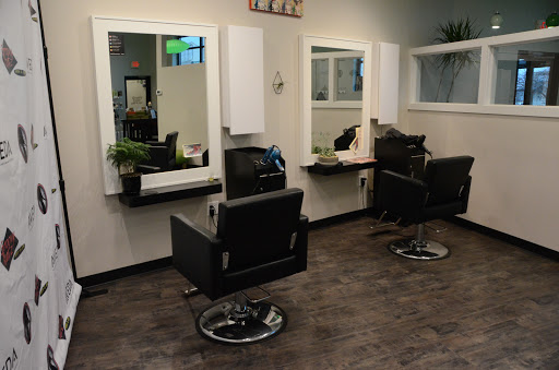 Beauty Salon «Groovy Katz Salon», reviews and photos, 1565 S 1st Ave, Iowa City, IA 52240, USA