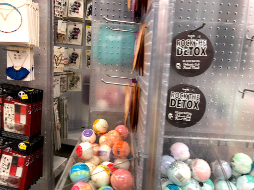 Variety Store «Five Below», reviews and photos, 120 S 32nd St, Camp Hill, PA 17011, USA